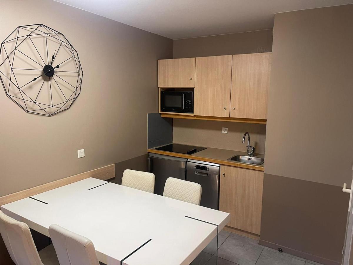 סאריס Appartement Near Disneyland מראה חיצוני תמונה