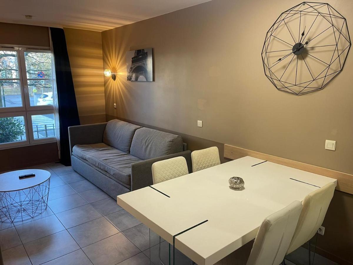 סאריס Appartement Near Disneyland מראה חיצוני תמונה