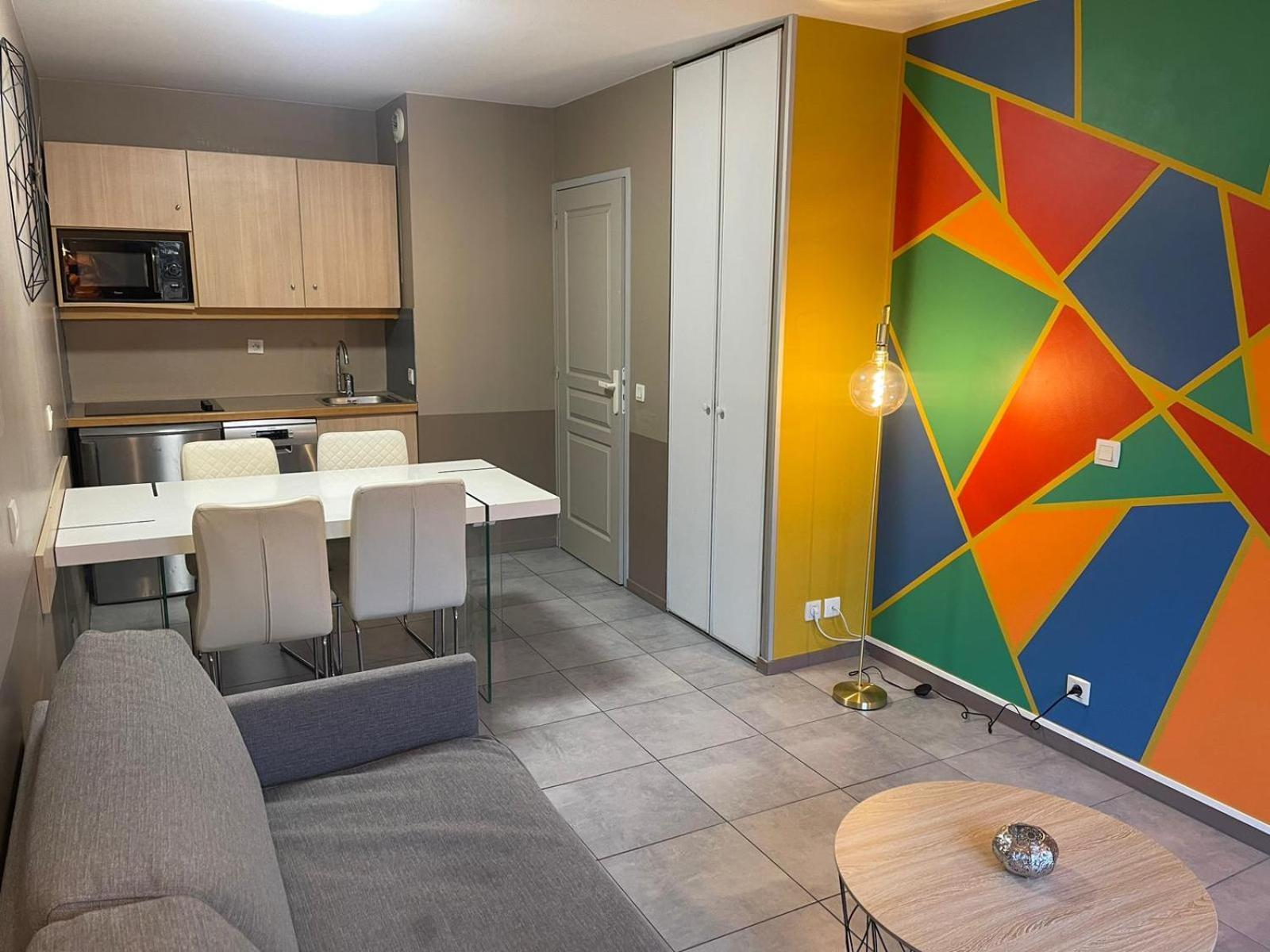 סאריס Appartement Near Disneyland מראה חיצוני תמונה